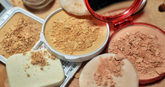 Loose powder cosmetics and talc-based makeup products affected by FDA asbestos testing withdrawal