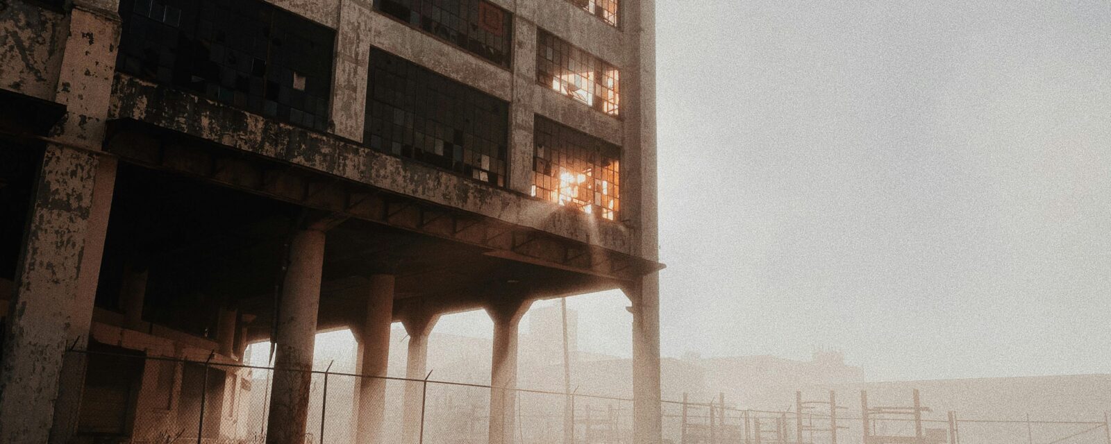 Photograph of abandoned building in Ohio